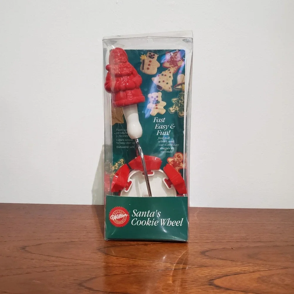 New in box 1992 Wilton Santa's Cookie Wheel 6 Shape Cutter‎ / Stock #2304-803